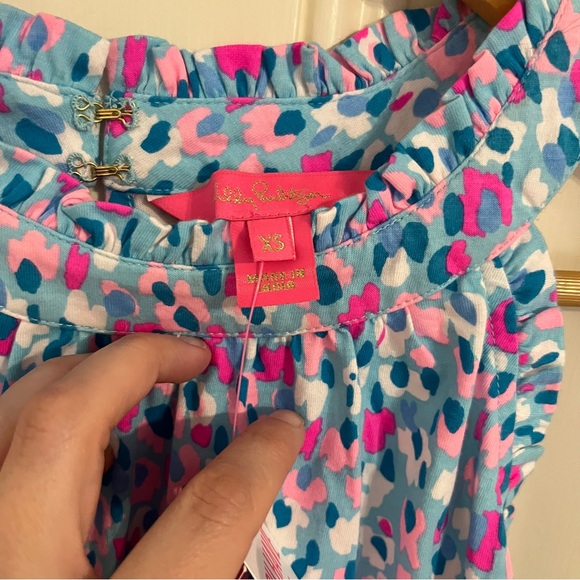 Lilly Pulitzer NWT Jerrica Top in Multi Hottie Dottie XS - Picture 4 of 7